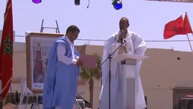 مهرجان خطابي لأولاد ادليم وقبائل وادي الذهب | MCG24 | موقع إلكتروني مغربي شامل متجدد على مدار الساعة مهرجان خطابي لأولاد ادليم وقبائل وادي الذهب