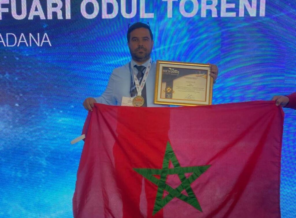 فؤاد فقيري، المخترع المغربي، يحصل على جائزة في المعرض الدولي للاختراعات في تركيا