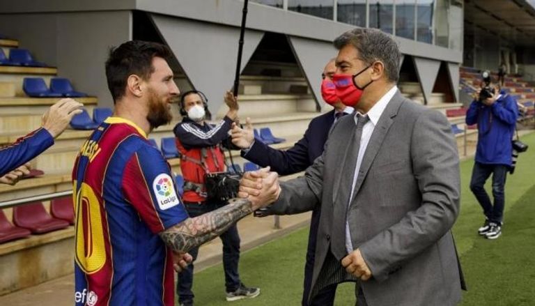 100-184723-messi-laporta-barcelona-125th-anniversary_700x400 | MCG24 | موقع إلكتروني مغربي شامل متجدد على مدار الساعة