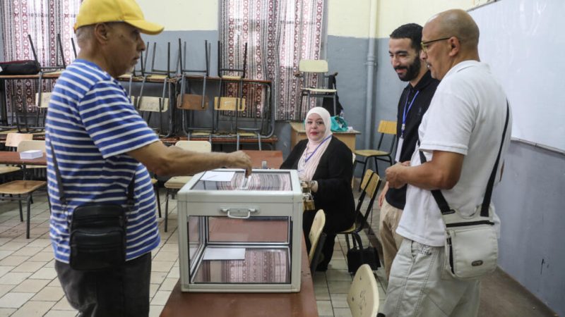 عزوف في انتخابات الجزائر