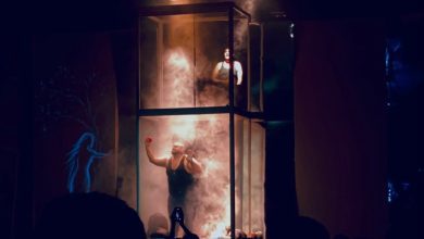 مشهد من مسرحية المصعد للمخرج أمين ناسور