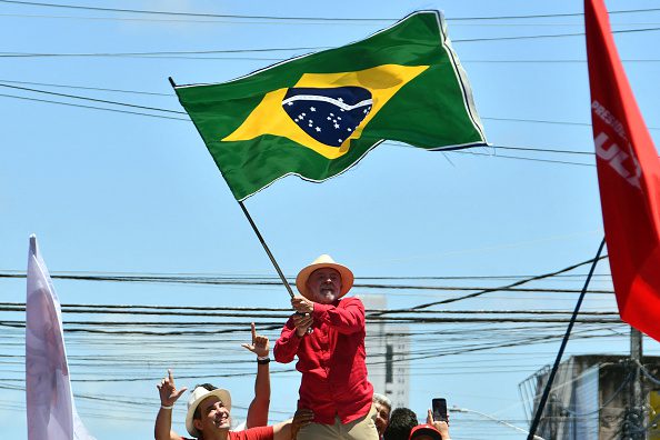 BRAZIL-RUNOFF-ELECTION-CAMPAIGN | MCG24 | موقع إلكتروني مغربي شامل متجدد على مدار الساعة الرئيس البرازيلي لولا دا سيلفا وشعار شركة ميتا في ظل اتهامات التدخل بالانتخابات الرئاسية.