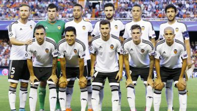 لاعبي نادي فالنسيا الإسباني