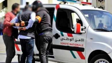 ترويج منتوجات التبغ المهرب توقيف POLICE8 | MCG24 | موقع إلكتروني مغربي شامل متجدد على مدار الساعة ترويج منتوجات التبغ المهرب