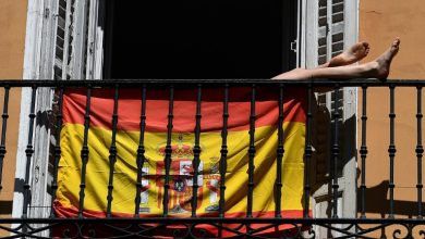 آمال حذرة ببلوغ ذروة الوباء وإسبانيا تستعد لتحريك اقتصادها