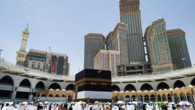 السعودية تقول إنها ستسمح لنحو ألف شخص بأداء الحج هذا العام