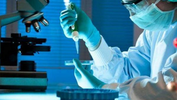 السباق لتطوير لقاح ضد كوفيد-19 يتسارع وسط مخاوف من موجة ثانية للوباء | MCG24 | موقع إلكتروني مغربي شامل متجدد على مدار الساعة السباق لتطوير لقاح ضد كوفيد-19 يتسارع وسط مخاوف من موجة ثانية للوباء