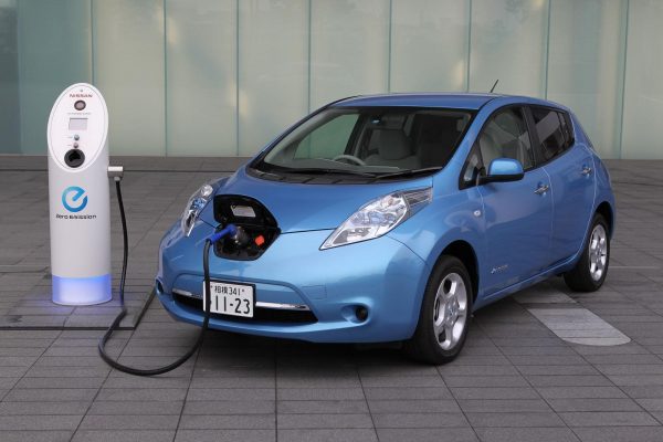 1495289911_125_206047_nissanleafcharging | MCG24 | موقع إلكتروني مغربي شامل متجدد على مدار الساعة