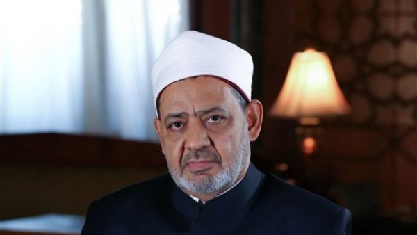شيخ الأزهر لعلماء اللقاح: يجب أن تكون هناك عدالة في توزيع اللقاح، ولا تنسوا اللاجئين والفقراء ! | MCG24 | موقع إلكتروني مغربي شامل متجدد على مدار الساعة شيخ الأزهر لعلماء اللقاح: يجب أن تكون هناك عدالة في توزيع اللقاح، ولا تنسوا اللاجئين والفقراء !