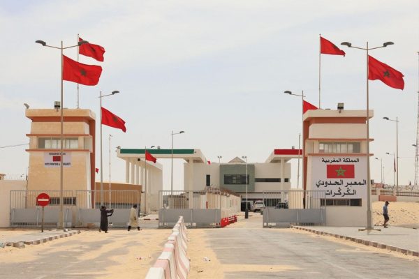 الكركرات.. فنانون تشكيليون يعبرون عن تجندهم وراء جلالة الملك واستعدادهم للدفاع عن الوحدة الترابية للمملكة
