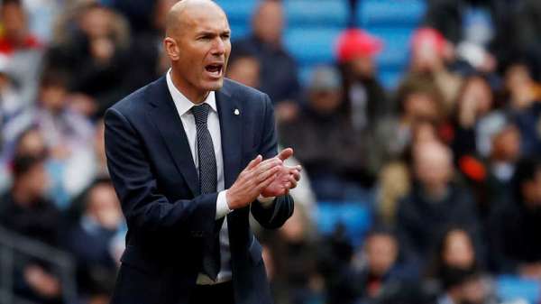 زيدان يعلق على إمكانية ضم محمد صلاح وميسي لريال مدريد | MCG24 زيدان يعلق على إمكانية ضم محمد صلاح وميسي لريال مدريد