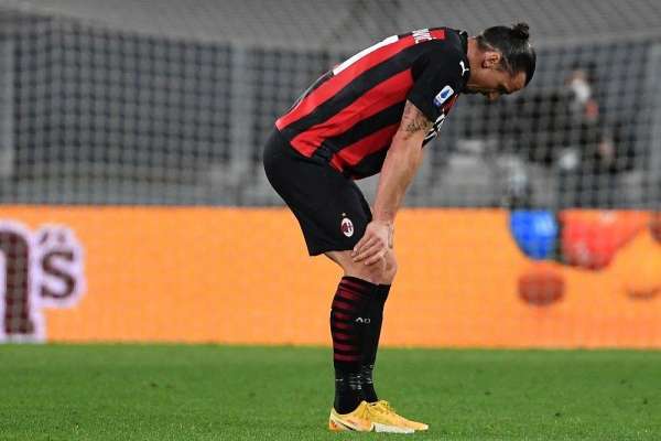 إصابة إبراهيموفيتش في ركبته قبل 5 أسابيع من انطلاق كأس أوروبا | MCG24 إصابة إبراهيموفيتش في ركبته قبل 5 أسابيع من انطلاق كأس أوروبا