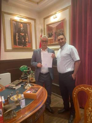 رئيس جماعة لوطا المثير للجدل يلتحق بحزب الأسد بشكل رسمي