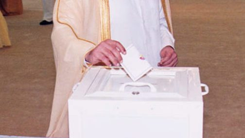 quatar-vote-قطر ..63.5 بالمائة نسبة المشاركة في أول انتخابات لمجلس الشورى | MCG24 قطر ..63.5 بالمائة نسبة المشاركة في أول انتخابات لمجلس الشورى