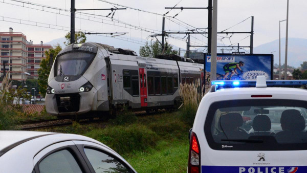 فرنسا..مصرع ثلاثة مهاجرين في حادث قطار | MCG24 فرنسا..مصرع ثلاثة مهاجرين في حادث قطار