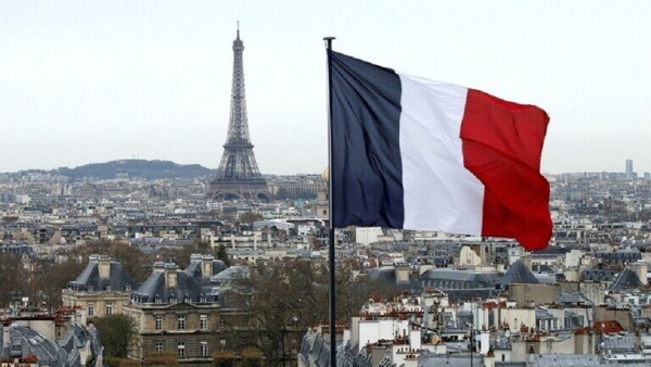 باريس تناشد رئيس بوركينا فاسو التدخل لفتح الطريق أمام قافلة عسكرية فرنسية