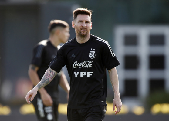 ميسي يشارك في التمارين الجماعية لمنتخب الارجنتين
