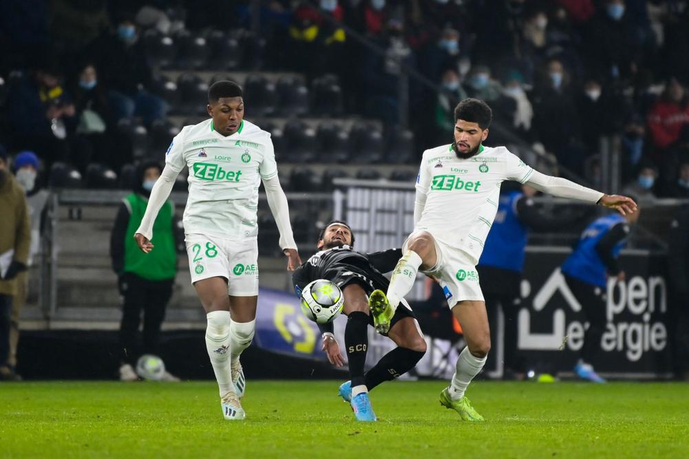 4127129-2022-01-26T193808Z_1835200286_MT1PANP2191140158_RTRMADP_3_SOCCER-ANGERS-VS-SAINT-ETIENNE-1ST-DIVISION-ANGERS | MCG24 | موقع إلكتروني مغربي شامل متجدد على مدار الساعة