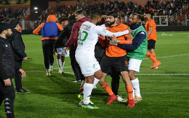 عقوبات تأديبية في حق فريقي نهضة بركان و الرجاء الرياضي