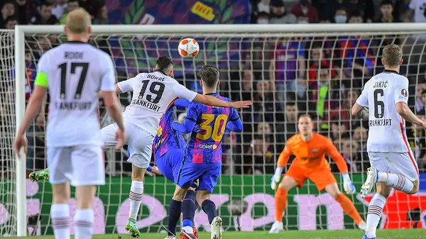 فرانكفورت يسقط برشلونة | MCG24 | موقع إلكتروني مغربي شامل متجدد على مدار الساعة فرانكفورت يسقط برشلونة