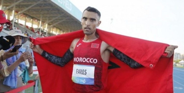 محمد فارس يهدي المغرب الميدالية الفضية الأولى