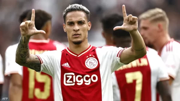 مانشستر يونايتد الجناح البرازيلي أنتوني من أياكس