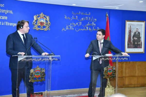 Point de presse conjoint entre M Nasser Bourita et le Commissaire européen à la Politique de Voisinage et à lÉlargissement M Olivér Várhelyi | MCG24 | موقع إلكتروني مغربي شامل متجدد على مدار الساعة Point de presse conjoint entre M. Nasser Bourita et le Commissaire européen à la Politique de Voisinage et à l'Élargissement, M. Olivér Várhelyi.