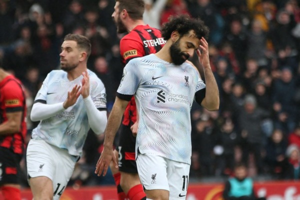 بورنموث يتغلب على ليفربول
