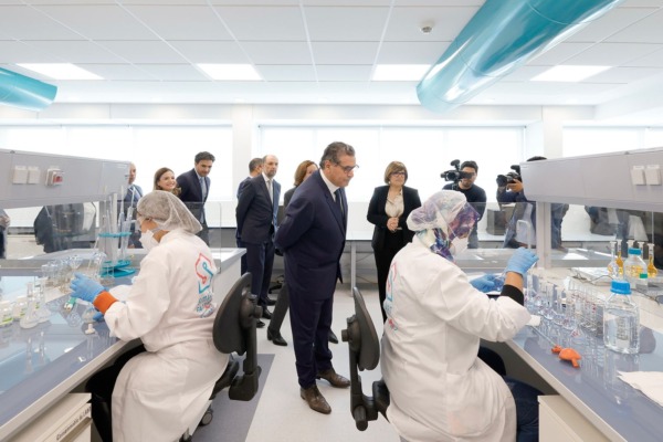 تدشين SMART FACTORY أول مصنع أدوية 40 في إفريقيا | MCG24 | موقع إلكتروني مغربي شامل متجدد على مدار الساعة الصناعة الصيدلية : السيد أخنوش يشرف على تدشين " SMART FACTORY " أول مصنع أدوية 4.0 في إفريقيا