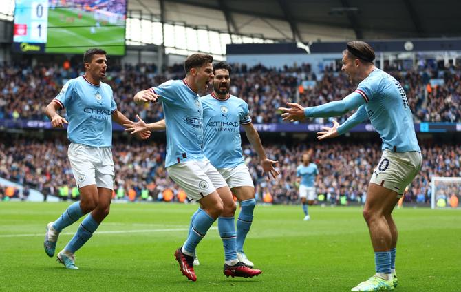 بطولة إنجلترا لكرة القدم.. مانشستر سيتي يفوز على ضيفه ليفربول (4-1)