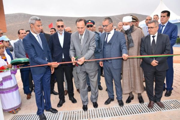عامل تيزنيت يتفقد مشروع فضاء التخييم أكلو