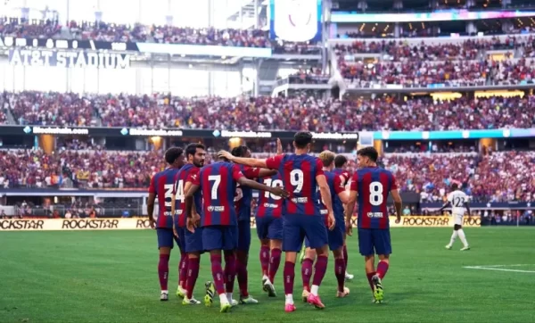 برشلونة يحسم الـكلاسيكو الودي بثلاثية نظيفة في شباك ريال مدريد