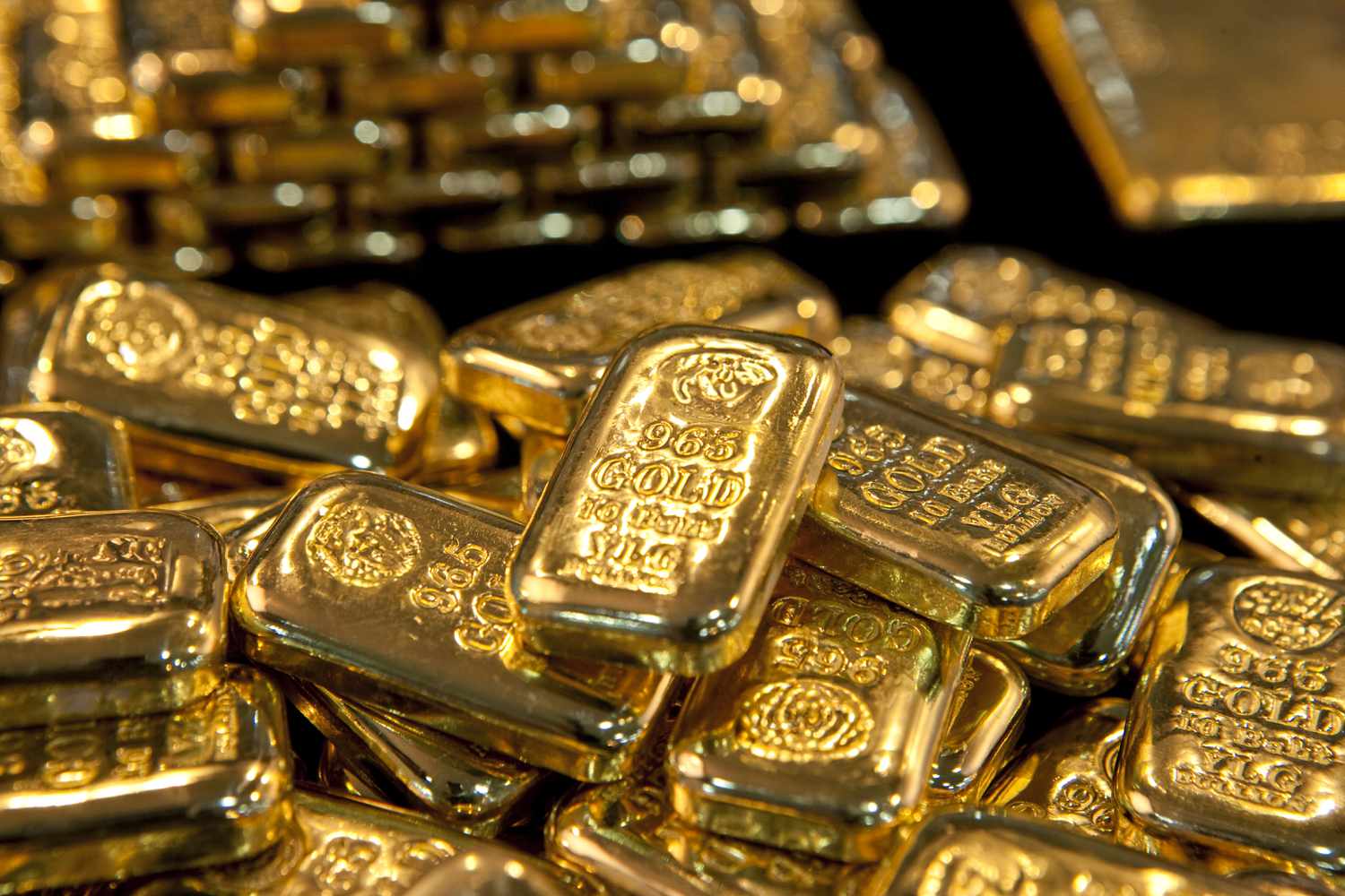 GOLD