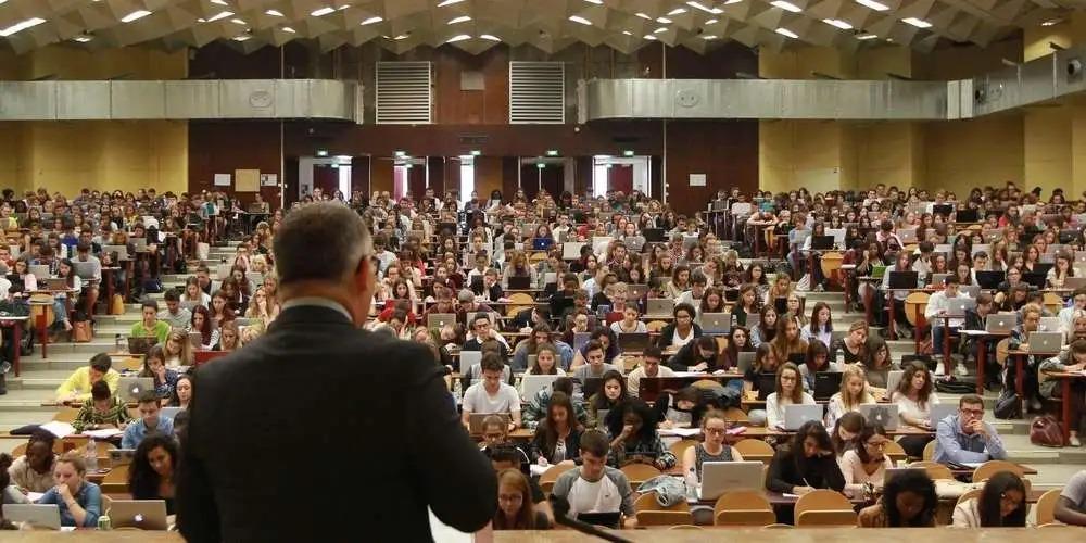 univ | MCG24 | موقع إلكتروني مغربي شامل متجدد على مدار الساعة