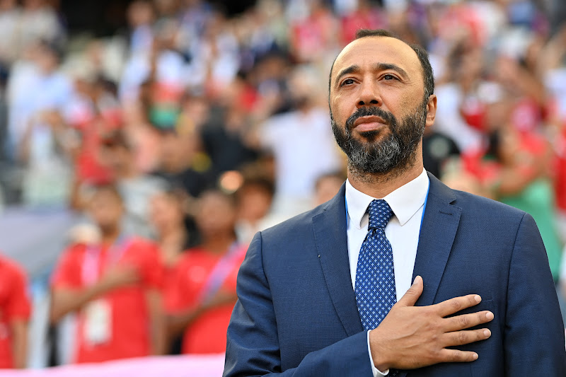 طارق السكتيوي، مدرب المنتخب المغربي، يقود الفريق في استعداداته لكأس العرب 2025 في قطر