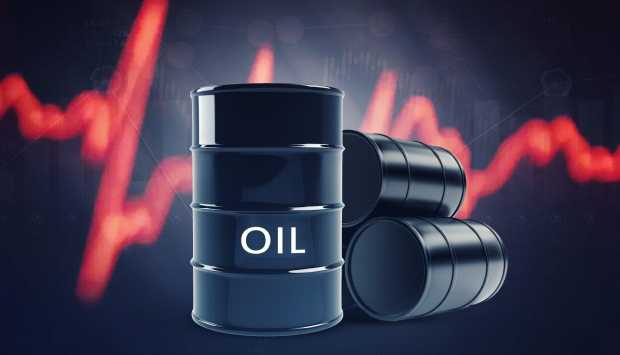 تراجع أسعار النفط في ظل توقعات بتسجيل فائض في سنة 2026