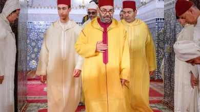 الملك محمد السادس يحيي ليلة القدر بالقصر الملكي بالرباط ويشرف على توزيع جوائز القرآن الكريم بحضور ولي العهد الأمير مولاي الحسن وشخصيات رسمية