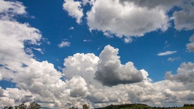 أجواء باردة وغيوم مع أمطار خفيفة في المغرب