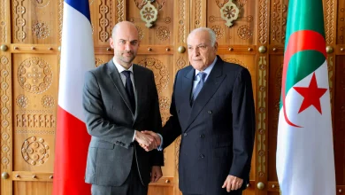 عطاف وزير خارجية الجزائر مع نظيره الفرنسي | MCG24 | موقع إلكتروني مغربي شامل متجدد على مدار الساعة عطاف وزير خارجية الجزائر مع نظيره الفرنسي