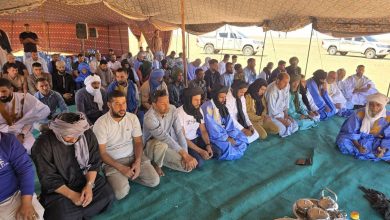 محتجون في تندوف | MCG24 | موقع إلكتروني مغربي شامل متجدد على مدار الساعة محتجون في تندوف