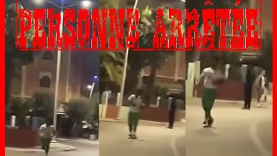 Video collage of a man running on a night street, with a red 'PERSONE ARRETE' stamp indicating an arrest.