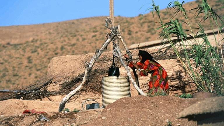 معاناة سكان المناطق القروية | MCG24 | موقع إلكتروني مغربي شامل متجدد على مدار الساعة معاناة سكان المناطق القروية