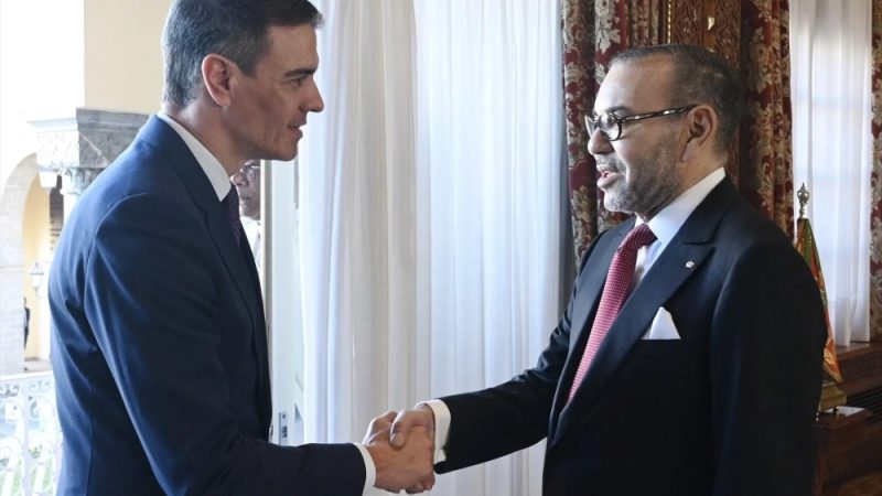 europapress-5773892-presidente-gobierno-espanol-pedro-sanchez-rey-marruecos-mohamed-vi-saludan_4_1000x563 | MCG24 | موقع إلكتروني مغربي شامل متجدد على مدار الساعة
